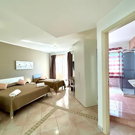 לינה וארוחת בוקר Blue טראסיני