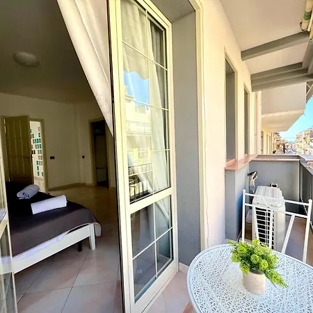 Blue לינה וארוחת בוקר