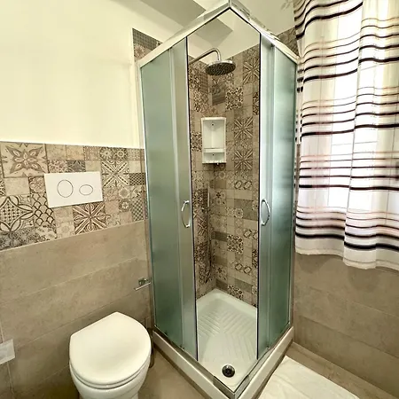 Blue לינה וארוחת בוקר